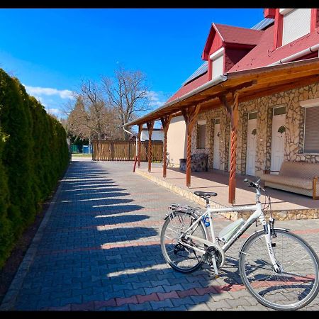 Relax Apartman Siofok-Sosto Exterior foto
